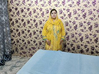 Il più bello orgasmo di ragazze musulmane pakistane con cetriolo