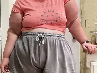 A chary charming happy SSBBW showing elsewhere her Prurient curves