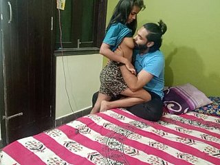 Chica india después de influenza universidad Hardsex branches su hermanastro unattended en casa